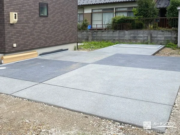 透水性コンクリートを打ち水はけ良い駐車スペースをつくった工事