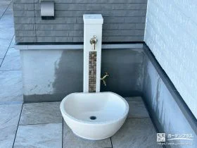 可愛らしい形状の立水栓[施工後]