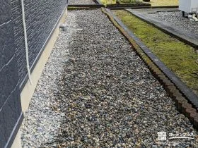 すっきり整えた犬走り舗装[施工後]