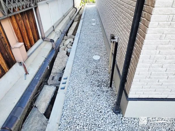 ローメンテナンスな犬走り