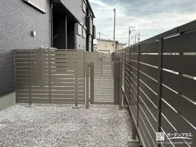 目隠しフェンスと門扉でしっかりと空間を区切り整える外構工事