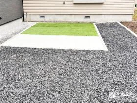 主庭とつながるインターロッキングテラス[施工後]