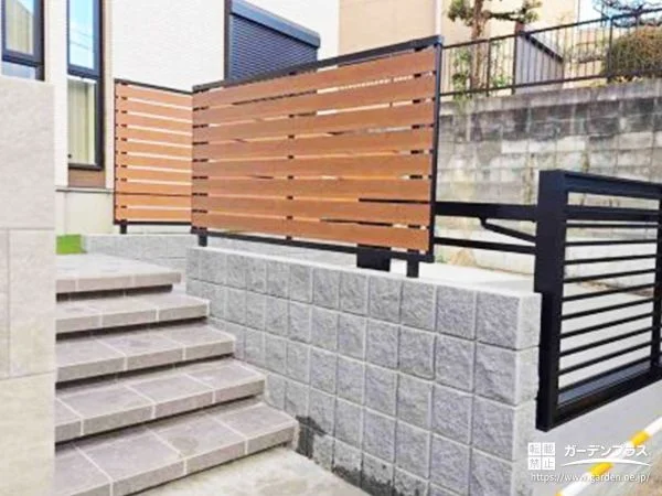 視線を整える目隠しフェンス