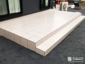 タイルデッキと人工芝の下地づくり[施工後]