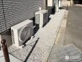 石灰砂利敷きで整えた犬走り