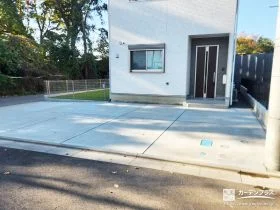 足元が平らで毎日のお車の出し入れがスムーズな駐車スペース工事