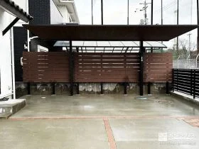 カーポートと目隠しフェンスで整える駐車スペース[施工後]