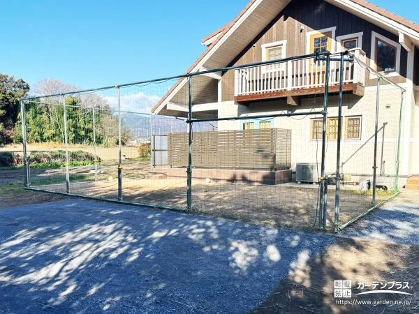 サッカー練習ができる防球フェンス付きの広いお庭リフォーム工事