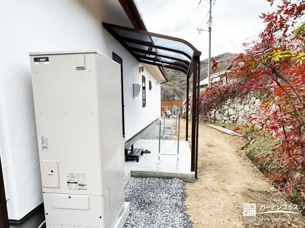 勝手口まわりを快適にするテラス屋根