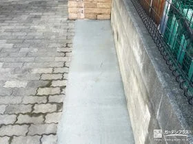 花壇を解体してコンクリートを打つことで空間を有効活用する工事