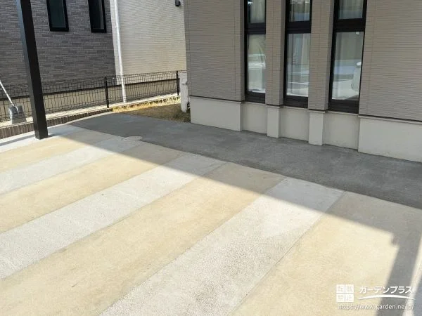 既存コンクリートとの差が目立たないよう仕上げたスリット工事