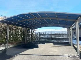 余裕のある広々とした屋根でお車を守るカーポート設置工事