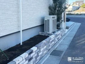 レンガ花壇と植栽でやわらかさをプラス[施工後]