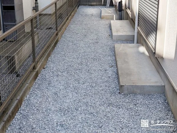 経年劣化したウッドデッキを撤去して雑草対策をしたお庭工事