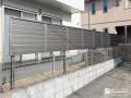 視線が気になる部分に横板を取り付けた効率の良いフェンス工事