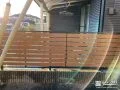 木目調の優しい目隠しフェンス