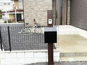 木調の機能門柱で整える玄関まわり[施工後]