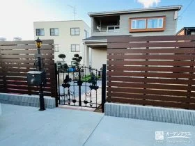 人気キャラクターを型取った可愛らしいデザインの門扉の設置工事