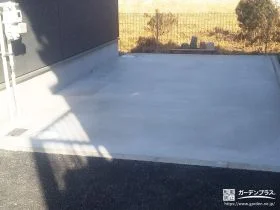 お車を停めやすいようすっきりと整えた駐車スペースの工事