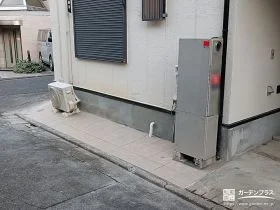 玄関前スペースの花壇を撤去して歩きやすく整えたリフォーム工事