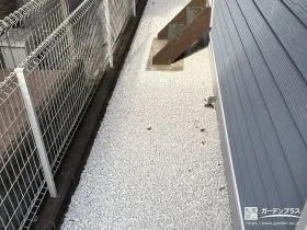 犬走りの雑草対策[施工後]