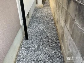 雑草の生えにくい犬走り[施工後]