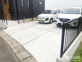 手すり付き階段やステップ付きのウッドデッキを施工した工事