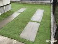 緑鮮やかな人工芝敷きで雑草対策を施したお庭リフォーム工事