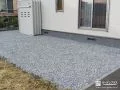 お手入れの手間をかけずに美しいお庭を保つ砂利の敷設工事
