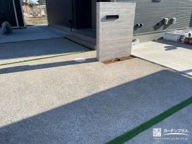 杉板調タイルが映える、上質モダン新築外構一式