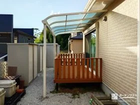 既存デッキとつながるテラス屋根の工夫[施工後]