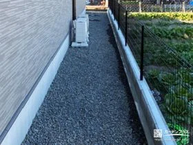 外周は雑草対策で管理しやすく[施工後]