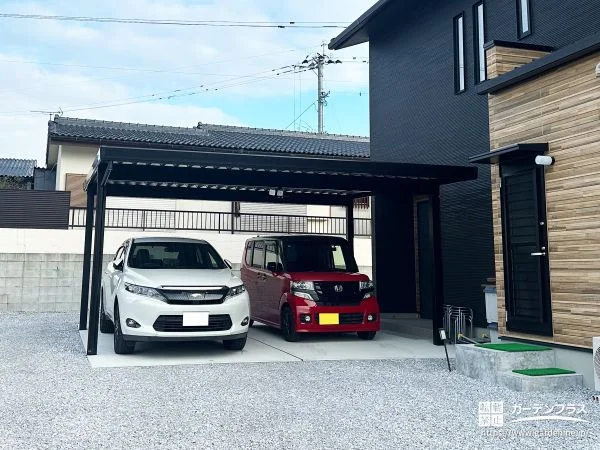 積雪にも対応する安心の駐車スペース