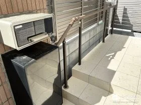 階段の上り下りに安心感をプラスする手すり[施工後]