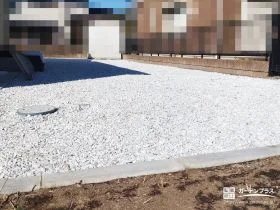 裏庭と犬走りもすっきり管理しやすく[施工後]