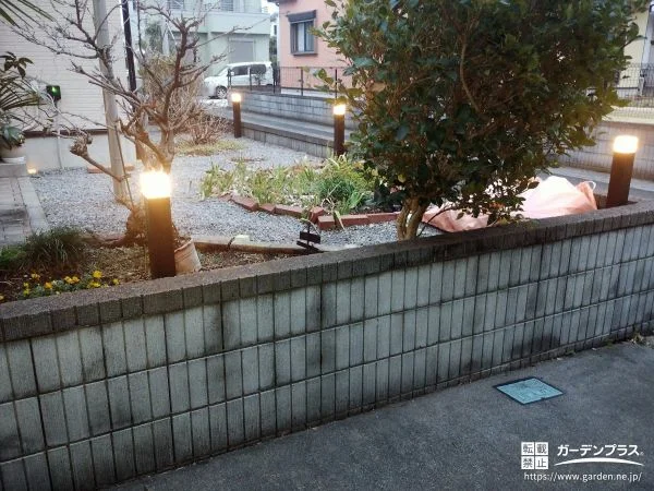 足元をやさしく照らし安心感を高めるポールライト設置工事