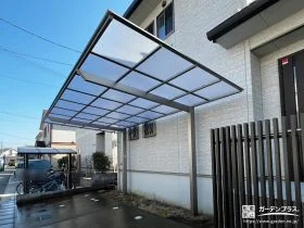 フラット屋根が美しいカーポート[施工後]