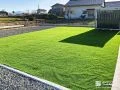 人工芝と砂利を組み合わせて整えたお手入れしやすいお庭工事