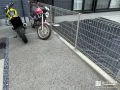洗い出しで仕上げたコンクリートの駐輪スペース