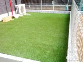 ローメンテナンスな人工芝のお庭[施工後]