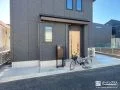 駐車スペースとお庭をローメンテナンスに整えたシンプル外構工事