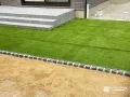 人工芝とピンコロで整える庭空間