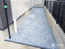 雑草対策で整えた管理しやすい犬走り