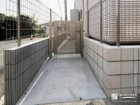 通用門扉で動線と防犯性を確保[施工後]