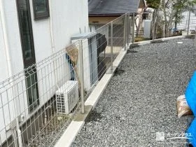 軽やかなデザインのメッシュフェンス[施工後]