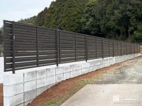 高さのあるフェンスでプライバシーを守った外構リフォーム工事