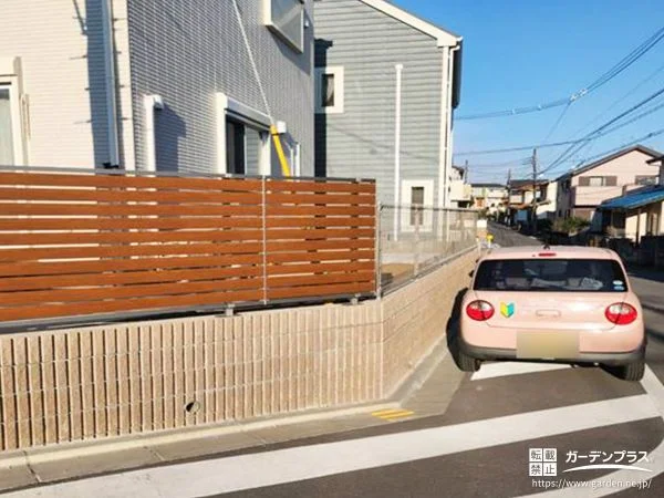 No.28844 気になる視線を優しくカットし暮らしを整える外構リフォーム工事[施工後]