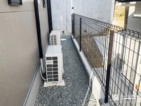 高低差のある場所の転落防止用フェンス