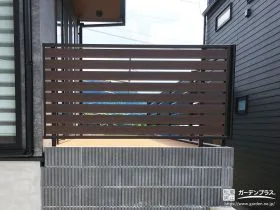 視線を程良くカットする目隠しフェンス[施工後]