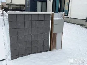 ナチュラルデザインの機能門柱[施工後]